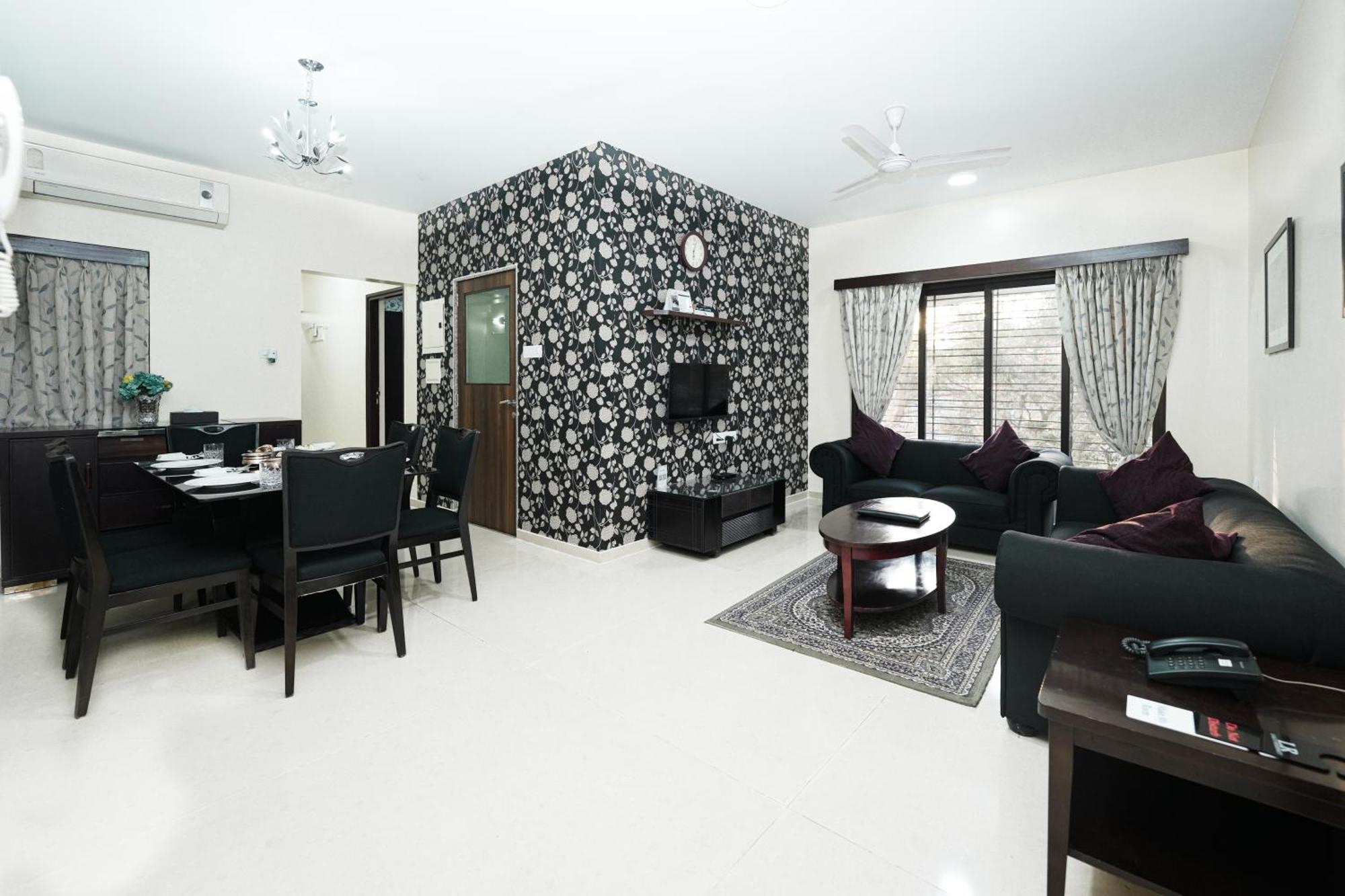Lalco Residency Hotel Mumbai Bagian luar foto