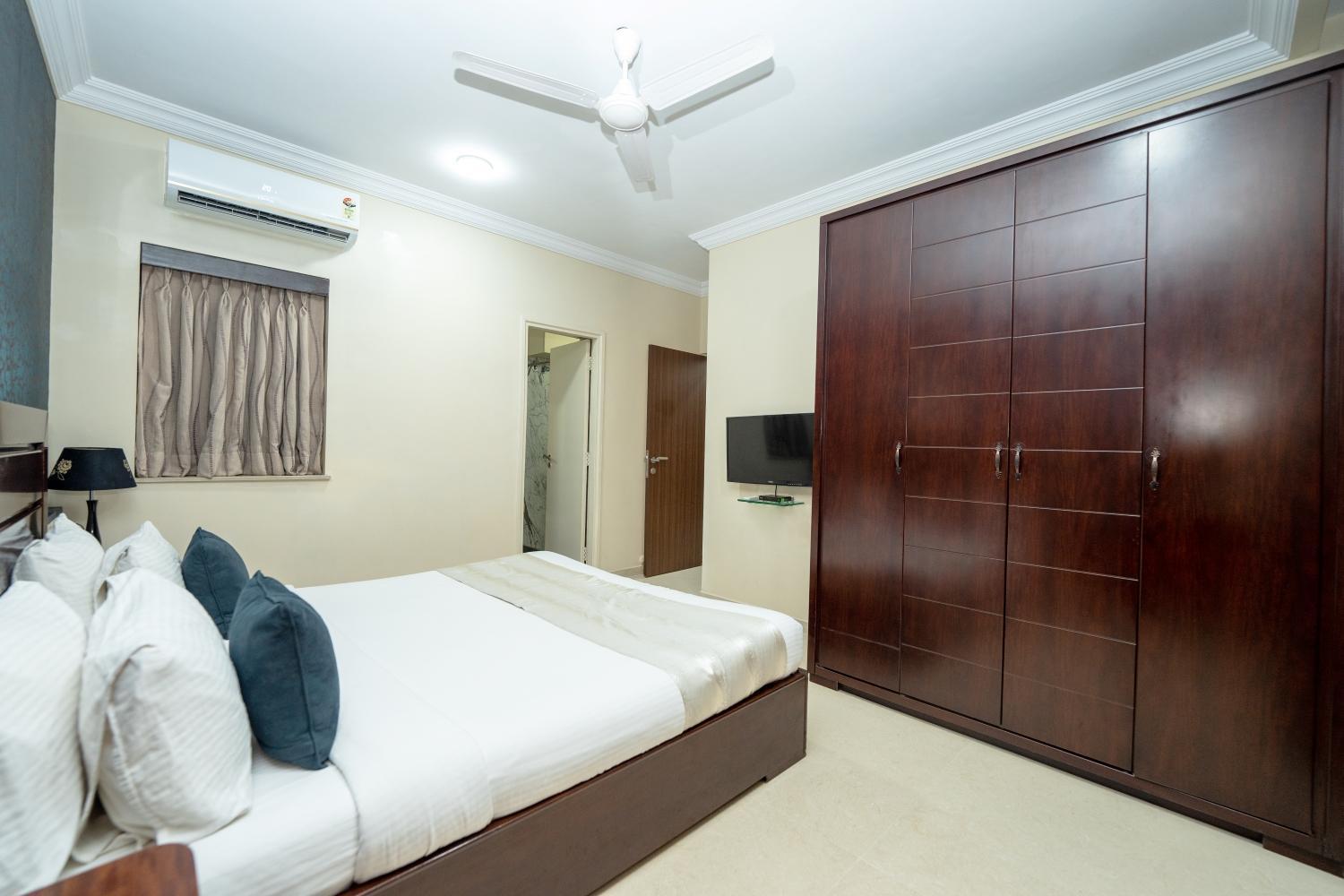 Lalco Residency Hotel Mumbai Bagian luar foto