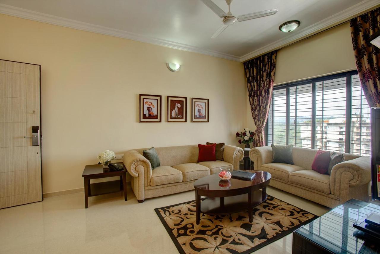 Lalco Residency Hotel Mumbai Bagian luar foto